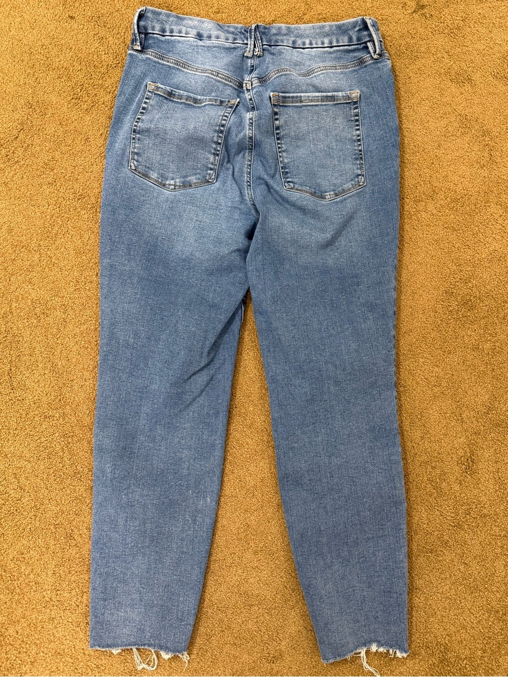 Good American• Good Waist Always Fits Jeans - Picture 5 of 7